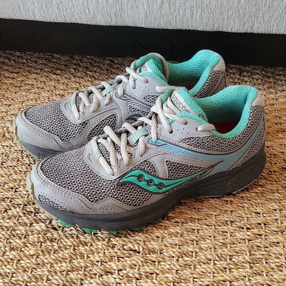 Saucony Women's Athletic Shoes in Gray and Teal Cohesion 10 Size 7.5